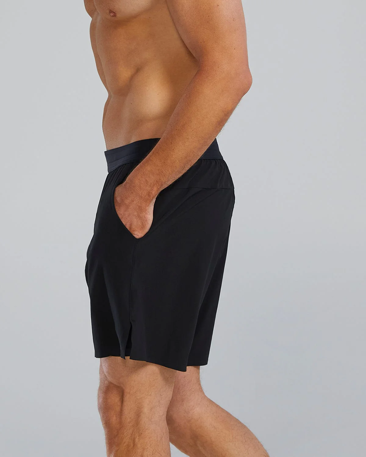 Hydrosphere™ Men's Lined 7" Unbroken Shorts - Solid - Image 3