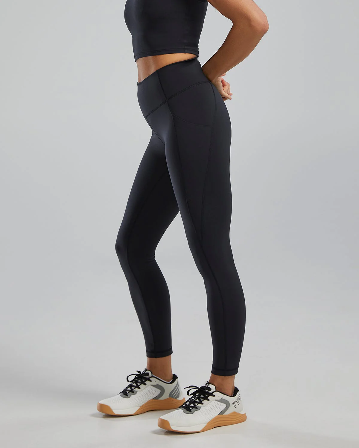 Joule Elite⢠Women's High-Rise 25" Pocket Leggings - Solid - Image 3