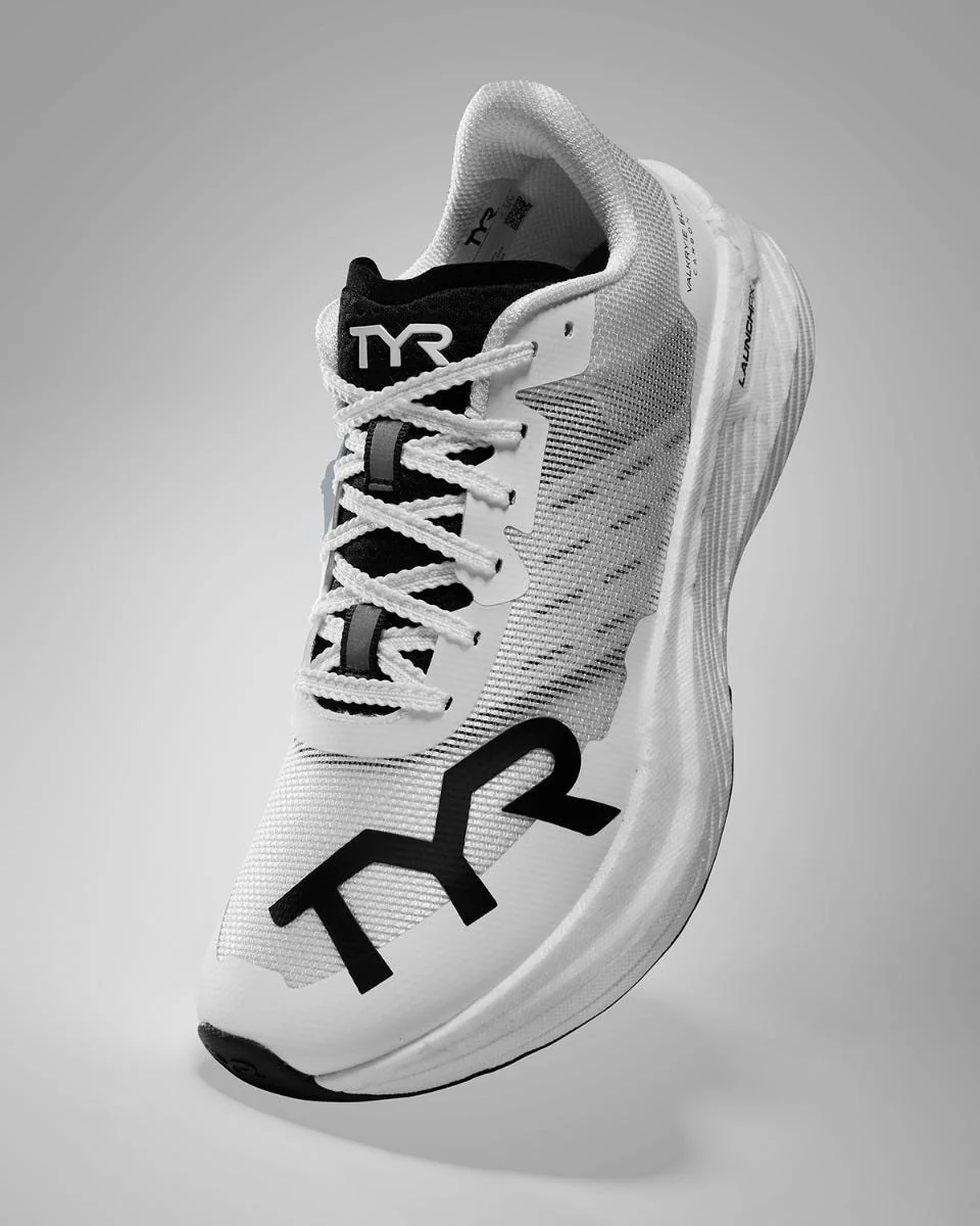 Men's Valkyrie Elite Carbon Runner - Image 8